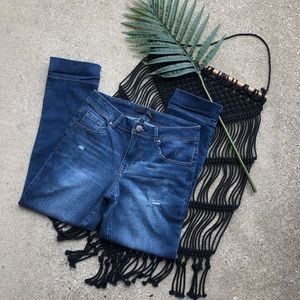 1822 Denim Distressed Cropped Jeans Size 4